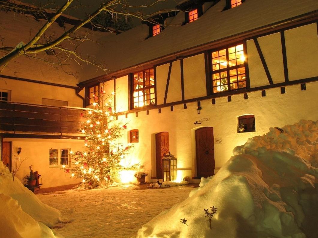 Landhotel Im Hexenwinkel Wiernsheim Exterior foto